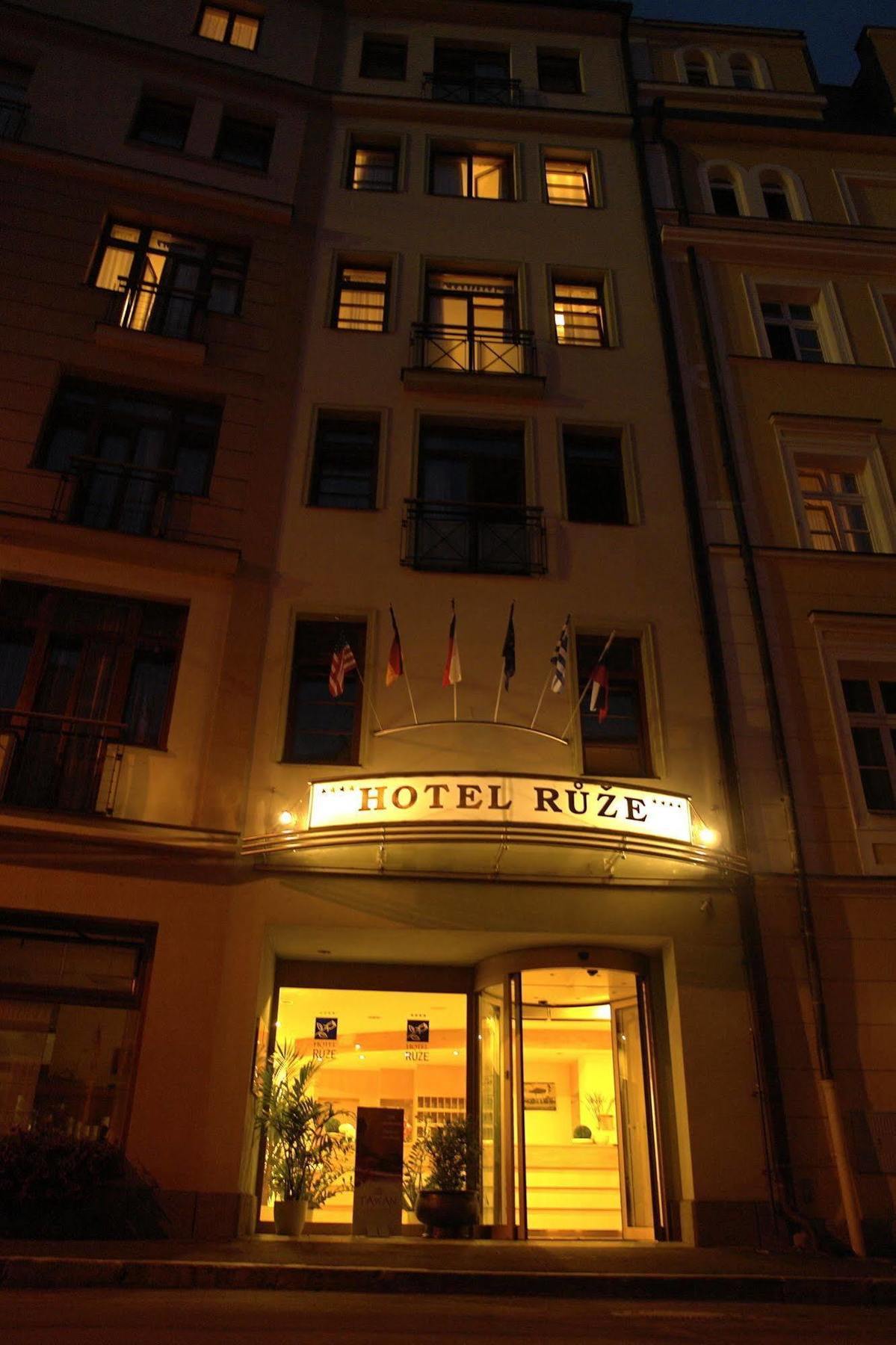 Hotel Ruze 카를로비바리 외부 사진